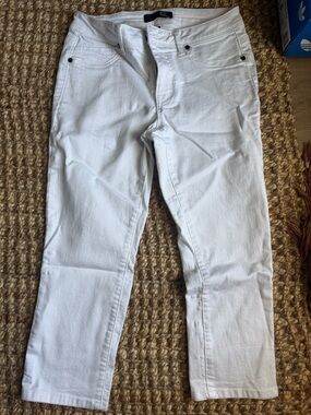 1822 White Denim Capri